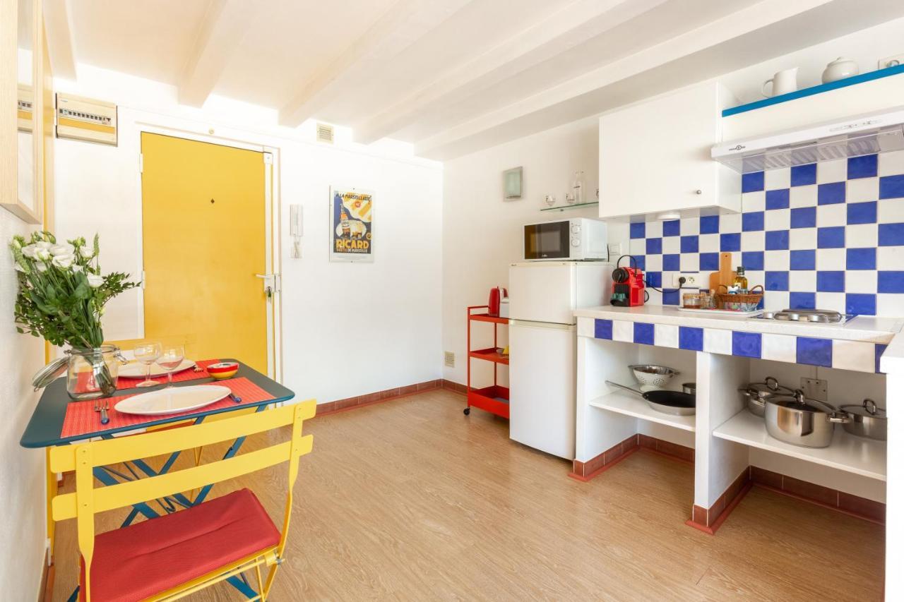 Cabine 56 - Comme Une Cabine De Bateau A L'Entree Du Port Marsilya Dış mekan fotoğraf